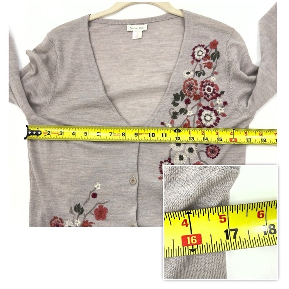 Garnet Hill Floral Embroidered Cardigan Womens Size S 100% Merino Wool Gray - Picture 9 of 11